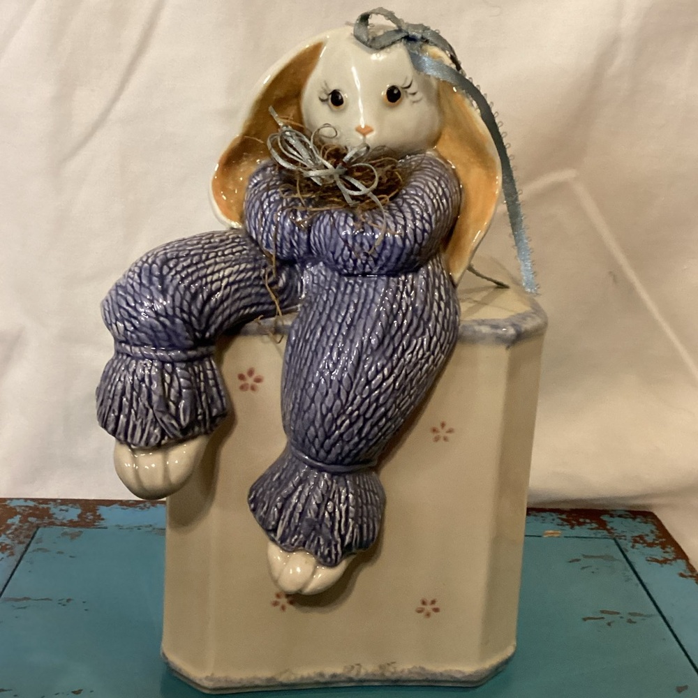 Vintage Y2K Ceramic Floppy Eared Bunny Tissue Box Cover CottageCore HandCrafted